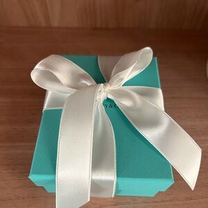 Tiffany & Co. empty Necklace Blue Box with Ribbon